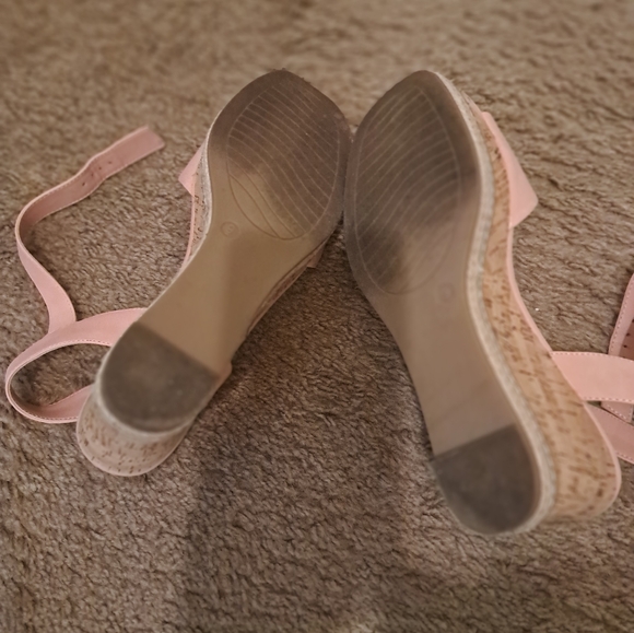 Wedges - Picture 2 of 5